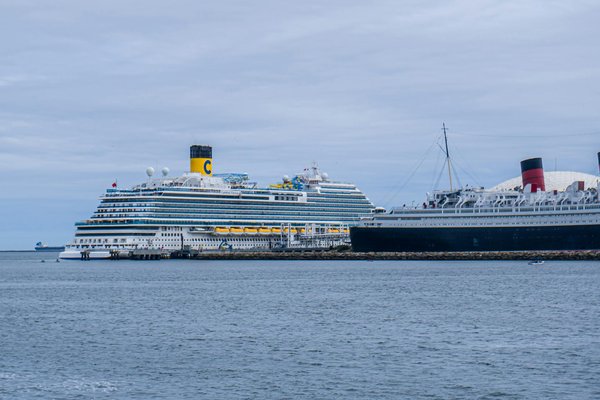 Quels sont les meilleurs itinéraires pour une randonnée dans les montagnes du Caucase, Géorgie?